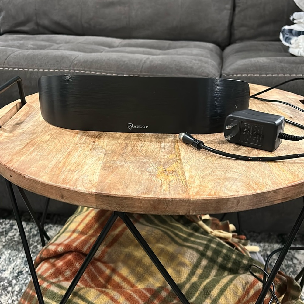 Antop Amplified am/fm radio antenna